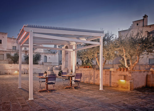 Pérgola em alumínio - PARTERRE : RAIN COVER - Frigerio Living - com lâminas orientáveis / modular