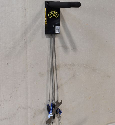 Estação de reparo de bicicletas em aço galvanizado - BRS-WM - Madrax - com kit de ferramentas / para espaço público
