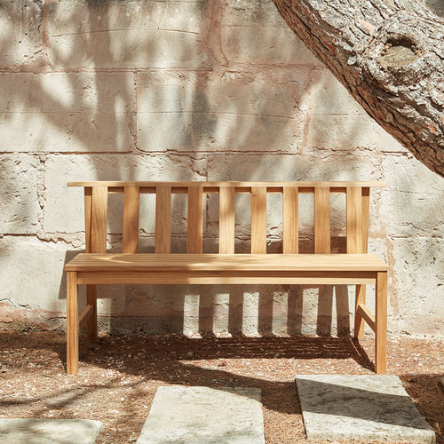 Banco de jardim contemporâneo - SKAGERAK - PLANK - Paustian - em teca / com encosto / sem braços