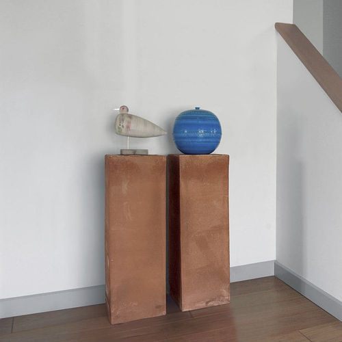 Coluna contemporânea - Argo - Laboratorio Sanrocco - de terracota / de exterior / para escultura