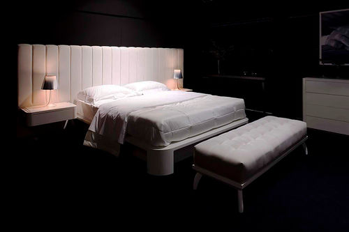 Cama de casal - RAFA - Larforma - contemporânea / com cabeceira estofada / com criados-mudos