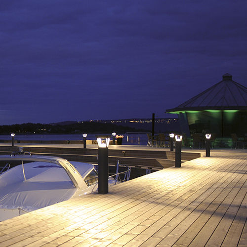 Poste balizador de iluminação para espaços públicos - RAY II - SG LIGHTING - contemporâneo / em alumínio / de LED