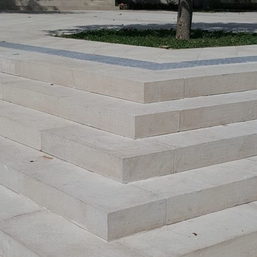 Degrau em concreto - BMAR2 - REPLIK - antiderrapante / pré-fabricado