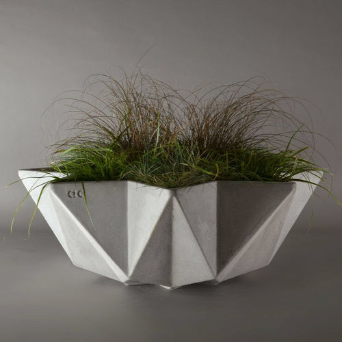 Floreira em concreto reforçado com fibras -  KRONEN BOWL GREY CONCRETE - Adam Christopher Design - contemporânea / para espaço público / para ambiente interno