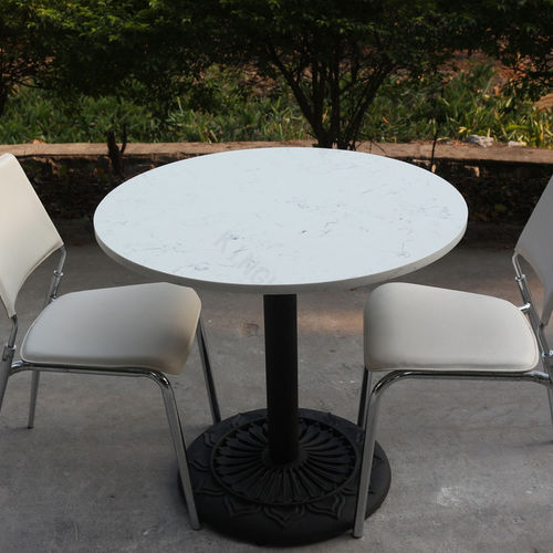 Mesa contemporânea - T037 - KKR KINGKONREE - em ferro fundido / em quartzo / redonda