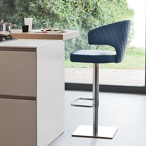Cadeira alta contemporânea - OLIMPE - pezzani home collection - para ambiente interno / em tecido / em couro
