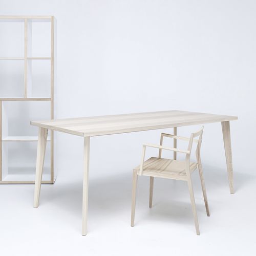 Mesa contemporânea - QUATTRO - MINT Furniture - em carvalho / em madeira maciça / em madeira de freixo