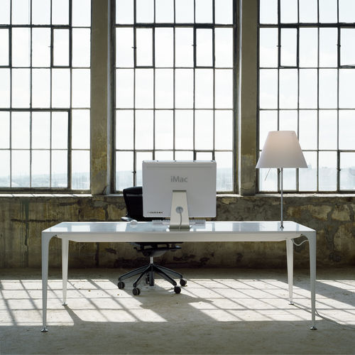 Mesa executiva - ITABLE - AMOS DESIGN - minimalista / em aço / em Corian®