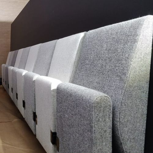 Cadeira de auditório contemporânea - HLA-WALL - Hamari - para ambiente interno / em compensado / em aço