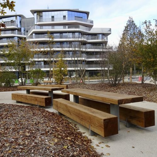 Mesa de piquenique contemporânea - PURE - CROSO FRANCE - em madeira / com base em aço galvanizado / retangular