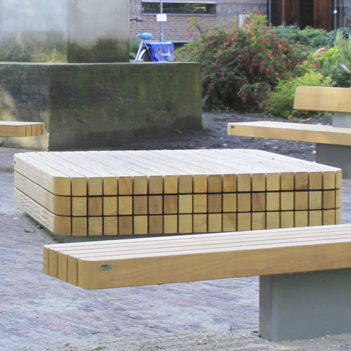 Banco para espaço público contemporâneo - MODULO GREEN - CROSO FRANCE - em madeira exótica / em aço galvanizado / sem encosto