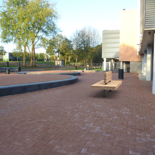 Banco para espaço público contemporâneo - MODULO- CONFORT A - CROSO FRANCE - em madeira exótica / em aço galvanizado / com encosto