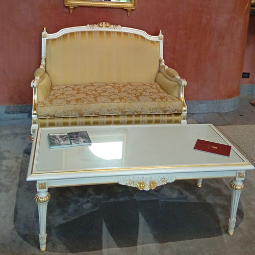 Mesa de centro do estilo Luís XVI - IMPERO - ORSITALIA - em vidro / em mármore / com base em madeira maciça