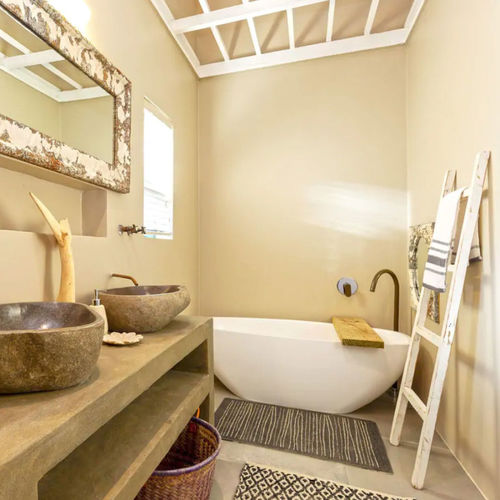 Banheira oval - REDERE PETITE - Livingstone Baths - freestanding / em compósito / em pedra