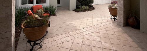 Bloco de pavimentação em concreto - 12X12 - Belgard Hardscapes - permeável / para pedestres / para espaço público