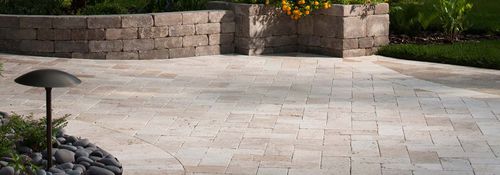 Bloco de pavimentação em mármore - MILAN SERIES - Belgard Hardscapes - permeável / antiderrapante / para pedestres