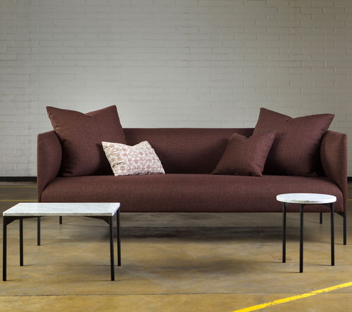Sofá contemporâneo - TALK LOUNGE - Jonas Ihreborn - em tecido / com almofada removível / marrom