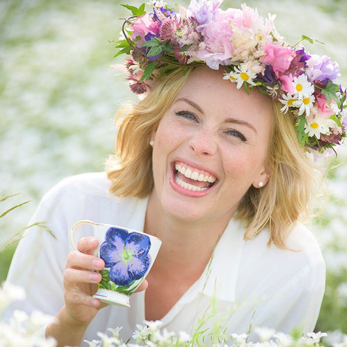 Xícara em porcelana - FINNS HAGE - Magnor
