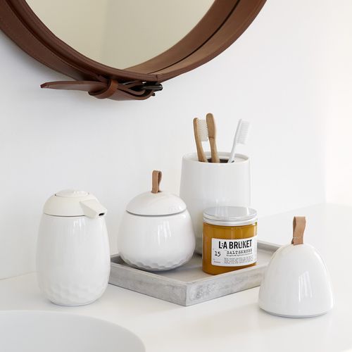 Porta-escova de dentes da linha comercial - MELLIBI - Kahler Design