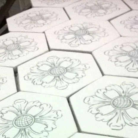Revestimento hexagonal em terracota - Ceramiche Militello art & design S.R.L - brilhante / esmaltado / para ambiente interno