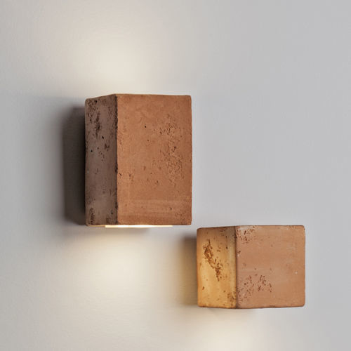 Arandela contemporânea - SMITH - TOSCOT - para ambiente externo / em cerâmica / cúbica