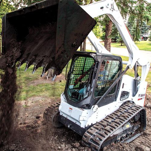 Carregadeira compacta de esteiras - T740 - BOBCAT