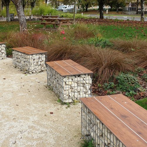 Banco para espaço público contemporâneo - COMPACT - ID GABION - L'AGENCE URBAINE - em material compósito / em aço galvanizado / em HPL