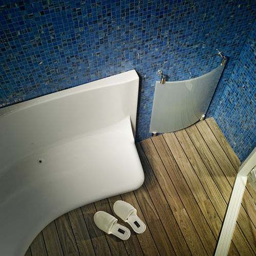 Banco contemporâneo - Cleopatra World of Wellness - em acrílico / com encosto / sem braços