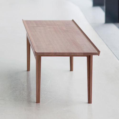 Mesa de centro de design escandinavo - 500  - Finn Juhl - em carvalho / em nogueira / em teca