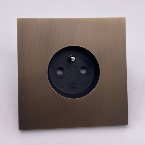 Tomada elétrica - COLLECTION EQUERRE - LAITON VEILLI - MAISON ORSTEEL - de parede / de embutir / em latão