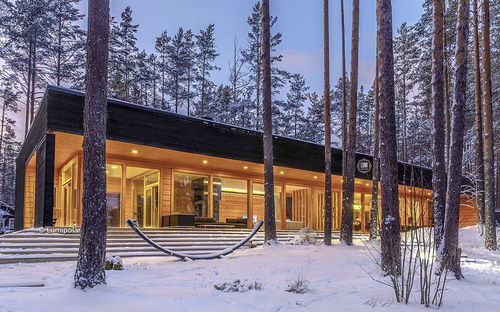Casa moderna - STRELA 305 - Lumi Polar - com varanda / térrea / em madeira