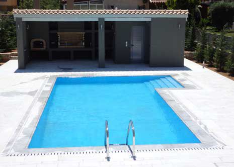 Piscina com transbordo - FUJI FOUNTAINS NIKOLAIDIS - para ambiente externo / enterrada / em concreto