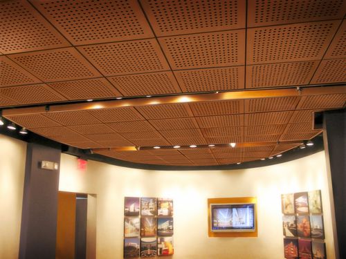Forro em madeira - Kaya Panel Suspended Ceiling - em painéis / perfurado / decorativo