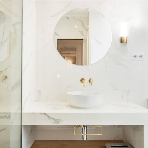 Arandela contemporânea - EVIA G9 - Indigo Lighting - para ambiente interno / metálica / em vidro