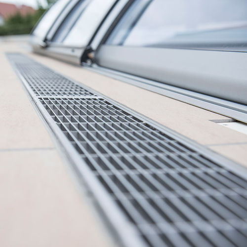 Calha de escoamento para piscina - MONSUN GmbH - com grelha / em pedra / grelha em aço inoxidável