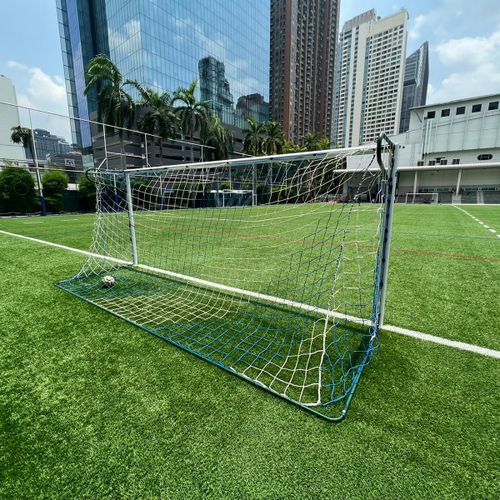 Trave de futebol de aço galvanizado - S12119 - SODEX SPORT - para fixação em buchas no piso / branca / com pintura eletrostática