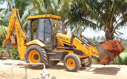 Escavadora-carregadora - BULL HD 76 2WD - Bull machine pvt.ltd