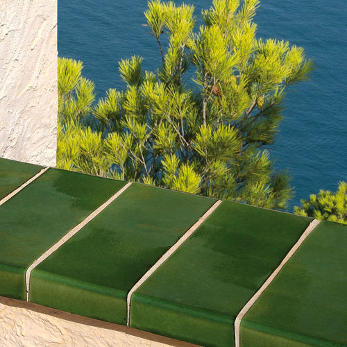 Remate superior de muro para cerca de jardim - RAILING - CERAMICA FERRES