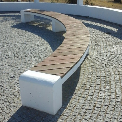 Banco para espaço público contemporâneo - Pavia - Extruplas - em plástico reciclado / sem encosto / sem braços