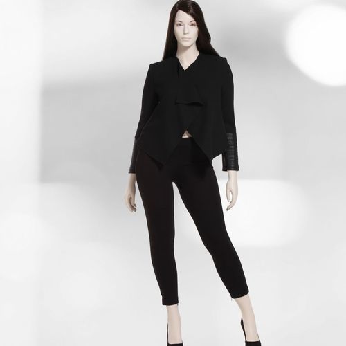 Manequim feminino plus size - 91 VOLUPTUOUS  - WINDOW FRANCE - realista / sentado / de gama alta
