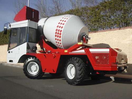 Autobetoneira a diesel - PREMIER - 3 - Partindus - para obras / Tier 3