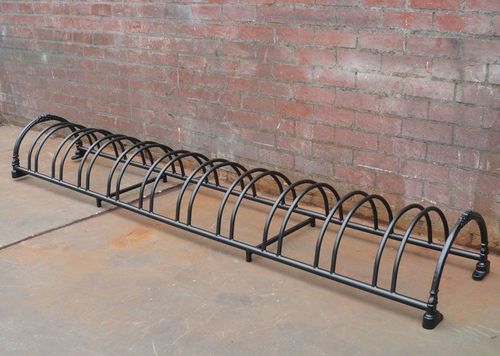 Bicicletário de piso - MILANO - CANTERBURY DESIGNS - para espaço público / em aço / em ferro fundido