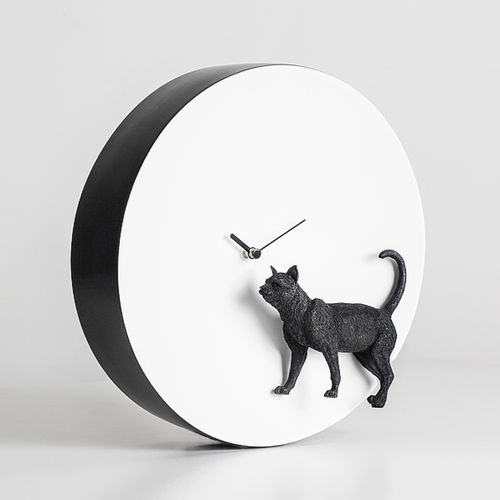 Relógio de design original - MOON X CLOCK - Haoshi - de parede / analógico / de resina