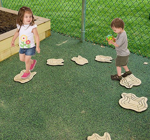 Circuito de obstáculos para parque infantil - STEPPING LOGS - Nature of Early Play