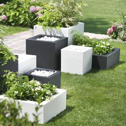 Floreira em material plástico - SCHIO CUBO BASSO - TeraPlast - quadrada / contemporânea / para ambiente externo