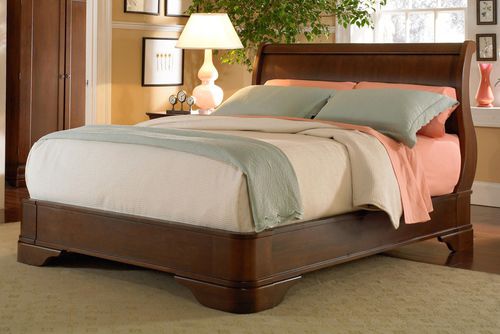 Cama de casal - LOUIS PHILIPPE - West Furniture - Louis-Philippe / com cabeceira / em madeira