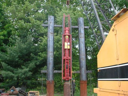 Bate-estacas a diesel - MODEL D8-42  - American Piledriving Equipment Inc.