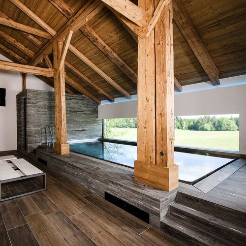 Piscina com transbordo - 5,65 x 3,43 m - BERNDORF METALL- UND BÄDERBAU GMBH - coberta / para ambiente externo / para ambiente interno