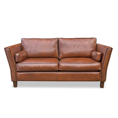 Sofá Art Déco - CORNHAM - Bendic International - para iate / em couro / com almofada removível