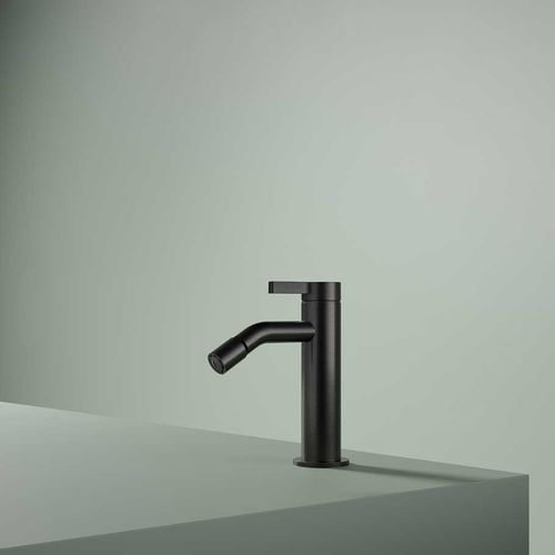 Misturador monocomando para bidê - AC018 - hotbath - de bancada / em latão / em latão escovado